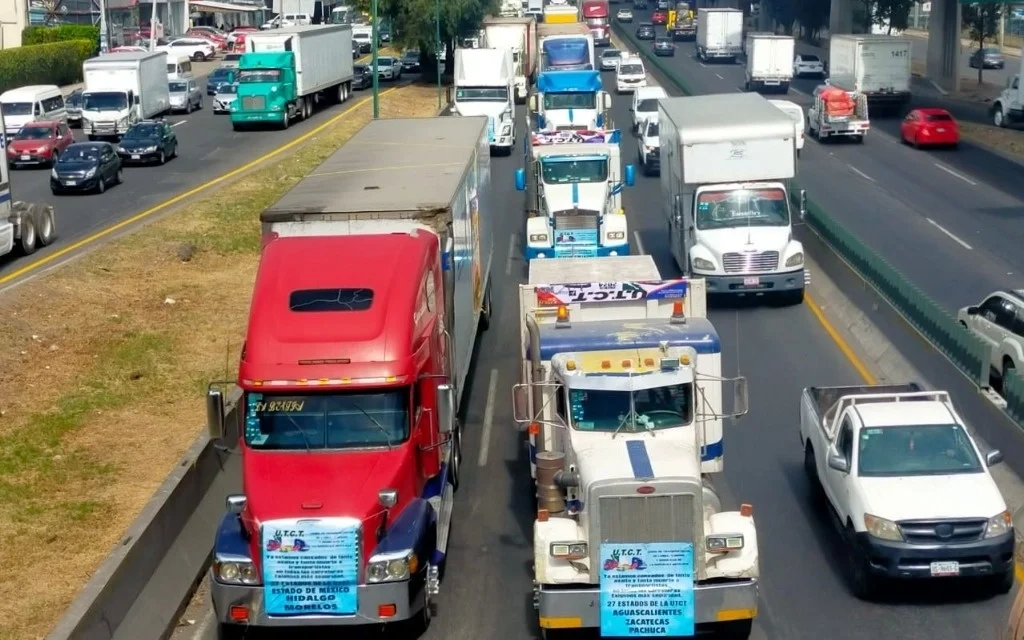 Se reúne SG con transportistas ante paro nacional