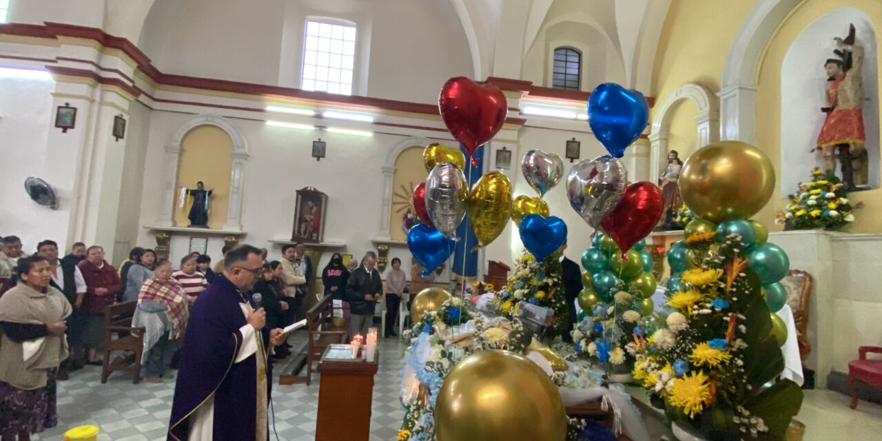 Celebran al “Niño de las Suertes”