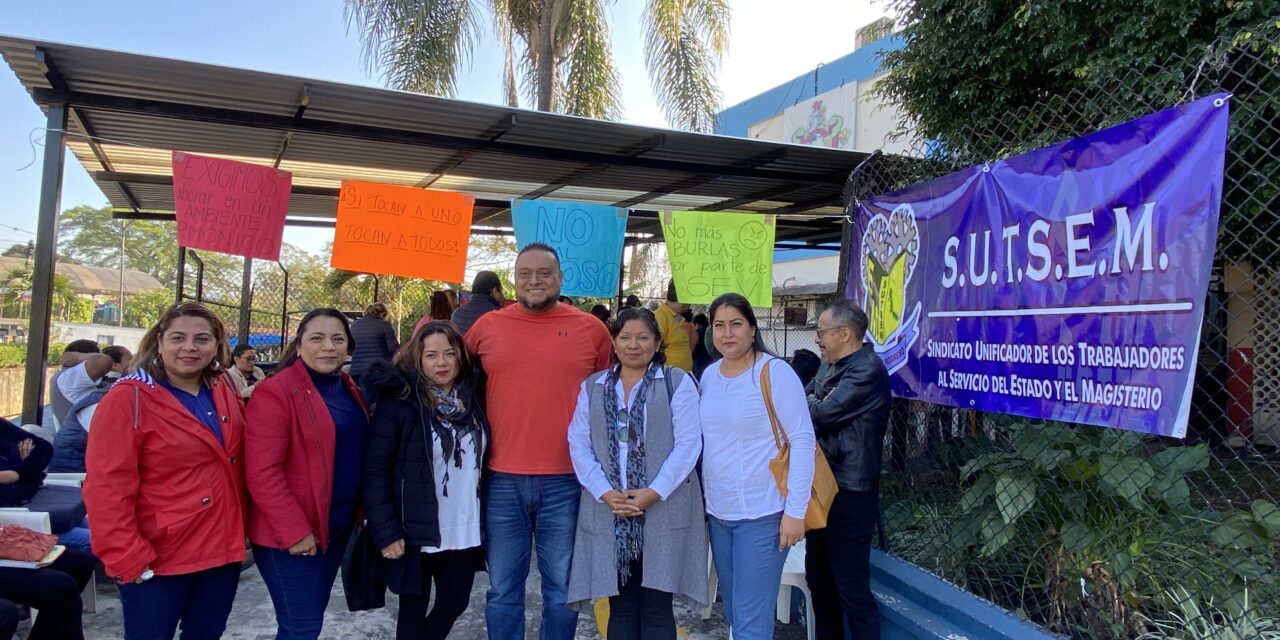 Magisterio toman escuelas de la región, exigen alto al acoso laboral