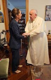 Sheinbaum se reúne con Papa Francisco en El Vaticano; «me regaló grandes consejos de vida»