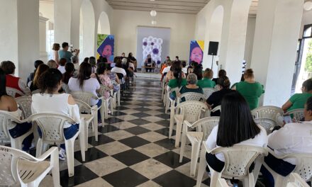 Realizan conversatorio, por el Día Internacional de la Mujer