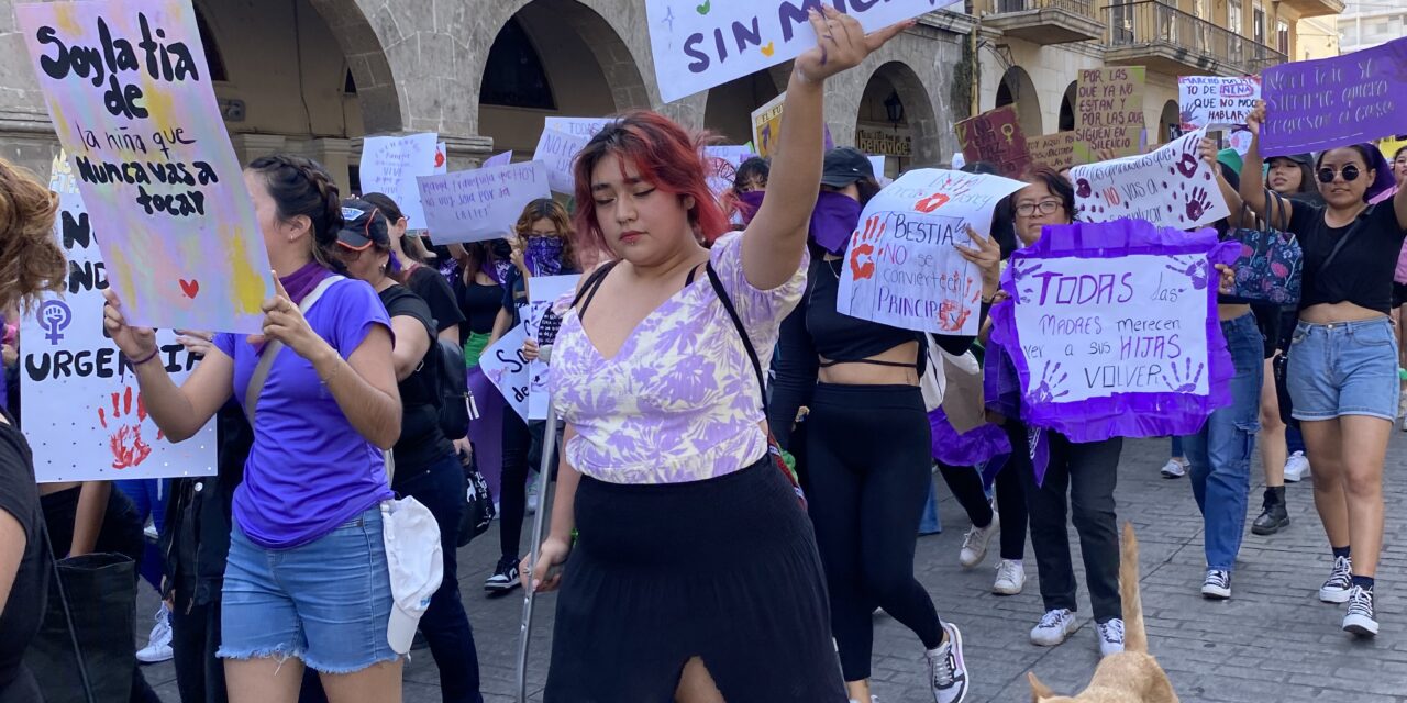 Marcha para exigir respeto a los derechos, en el Día Internacional de la Mujer