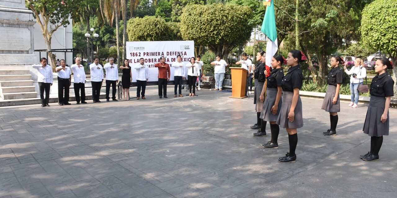 Conmemoran autoridades municipales y educativas primera defensa de la Soberanía de México, que aconteció en Fortín