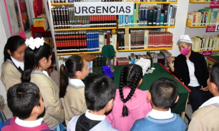 Fomentan autoridades cuidado de los libros con actividad educativa en biblioteca