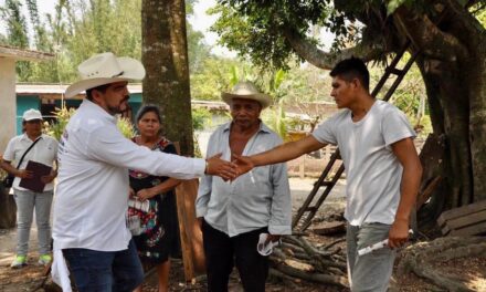 Escuchar a la gente es la prioridad para atender las necesidades del Distrito 16: Zenyazen Escobar