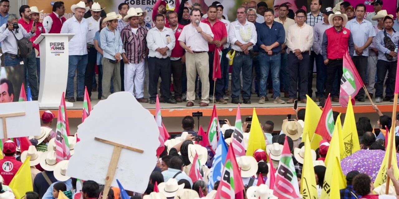 Morena miente cuando viene a los pueblos a decir que si no votan por ellos se pierden los programas sociales: Pepe Yunes