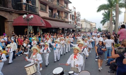 Momentos de alegría y algarabía, se vivieron en desfile de bandas de guerra