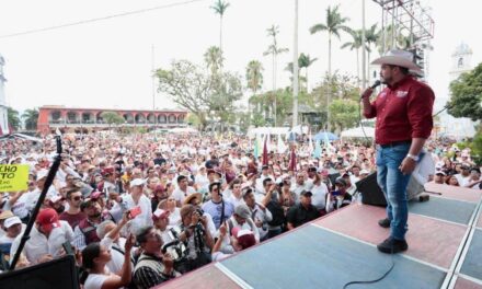 Zenyazen Escobar proclama la victoria en el cierre de campaña