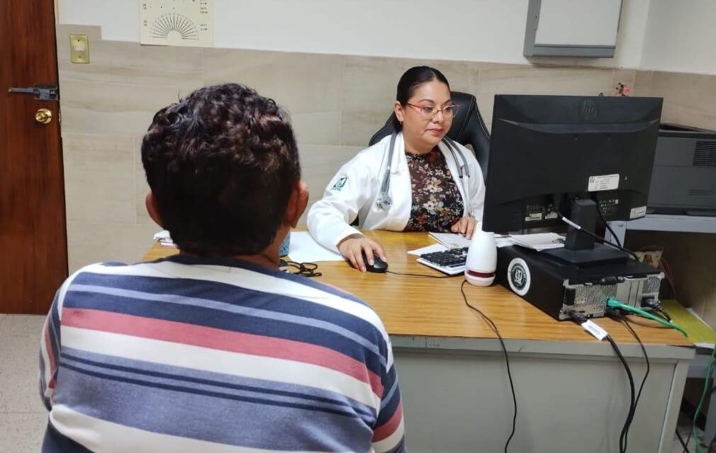 Informa IMSS Veracruz Sur sobre prevención  de enfermedad hemorroidal