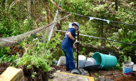 Supervisa Protección Civil y Obras Públicas el deslizamiento de tierra ocurrido en la Unidad Cecadys