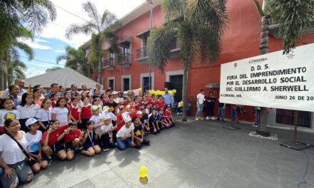 Buscan promover educación financiera, con Feria de emprendimiento en niños