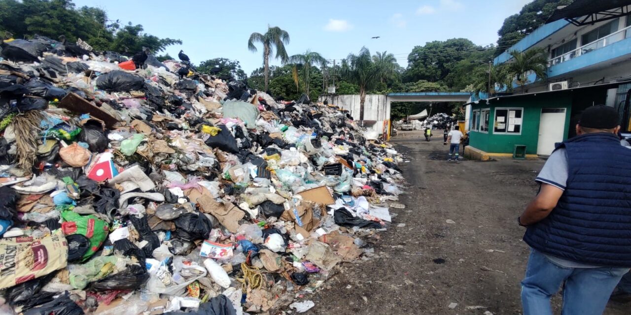 Acumulación de basura en patio de Limpia Pública, se debe al Metlac: Servicios Municipales