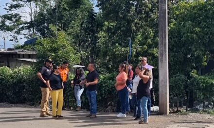 Plantean solución a los escurrimientos de agua que afectan el centro de la comunidad Acayotla