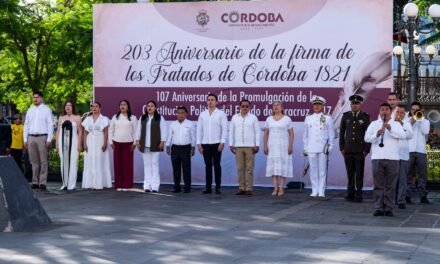 Se cumplen 203 años de la firma de los Tratados de Córdoba; encabeza la Heroica Escuela Naval Militar desfile conmemorativo