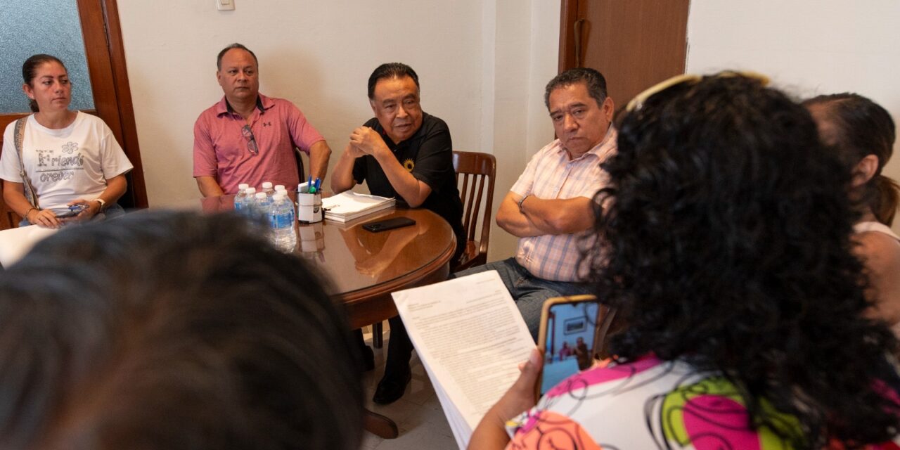 Autoridades dialogan con vecinos de Santa Margarita